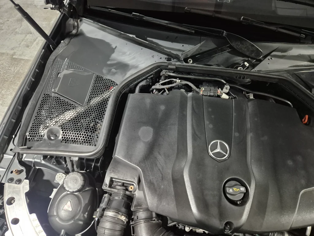 Benz C-Class W205 C220 d Avantgarde