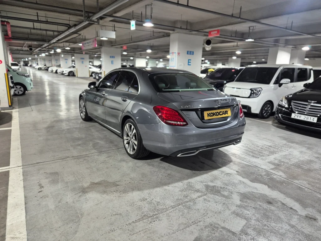 Benz C-Class W205 C220 d Avantgarde