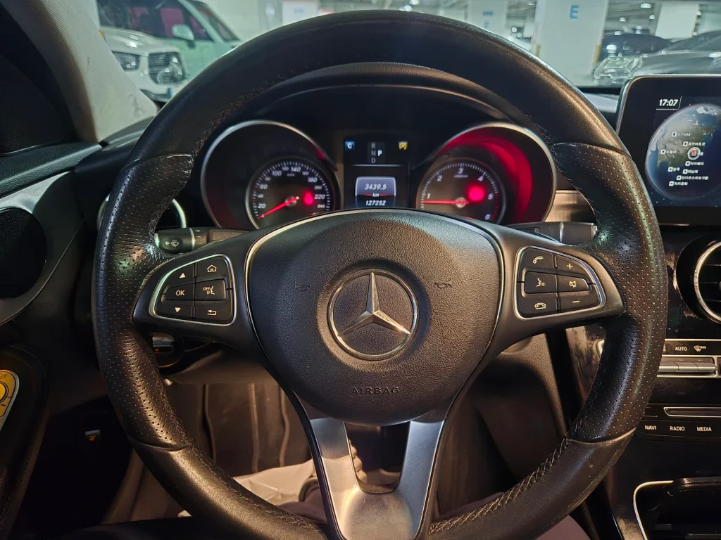 Benz C-Class W205 C220 d Avantgarde