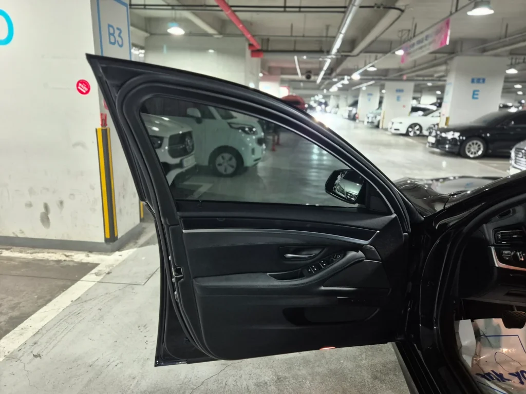 BMW 5 Series (F10) 520d xDrive M Aerodynamic