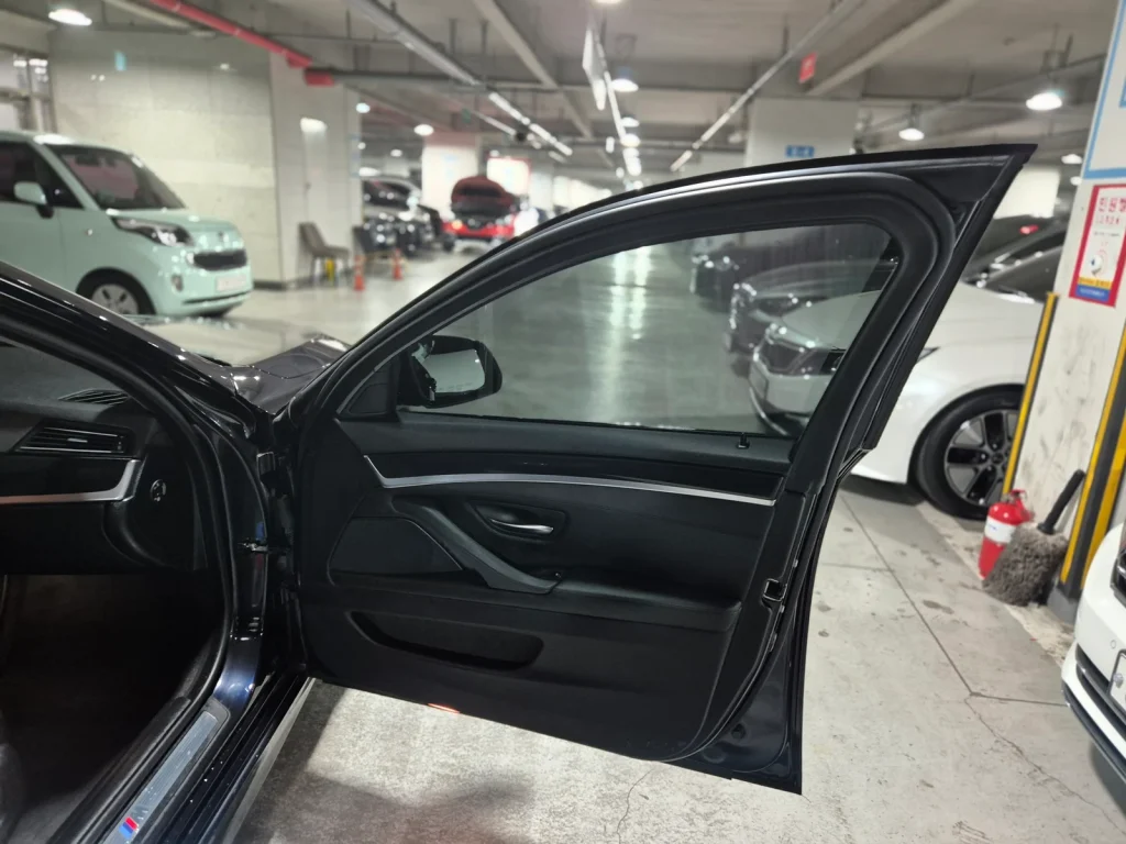 BMW 5 Series (F10) 520d xDrive M Aerodynamic