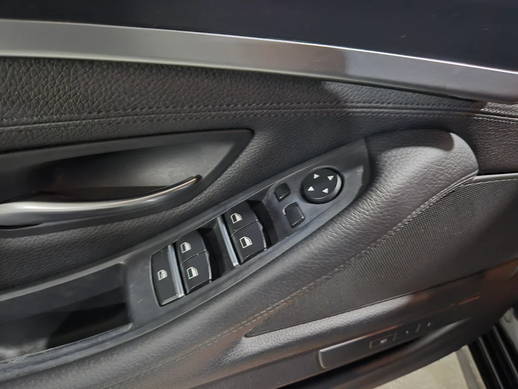 BMW 5 Series (F10) 520d xDrive M Aerodynamic