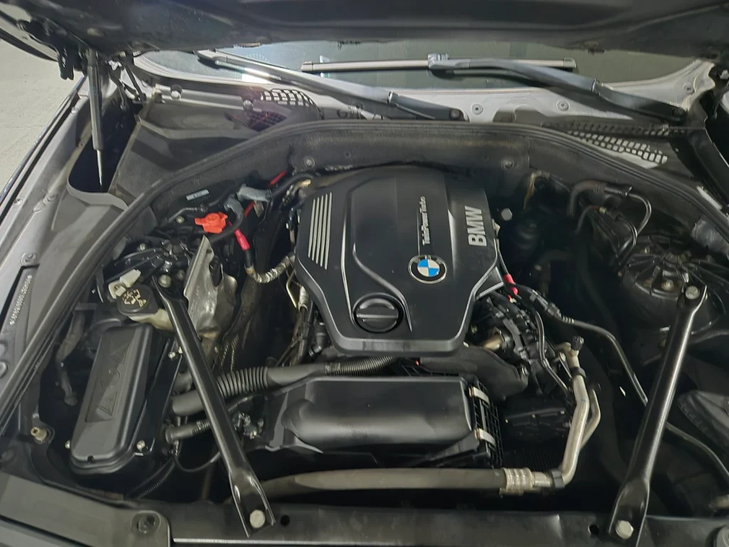 BMW 5 Series (F10) 520d xDrive M Aerodynamic