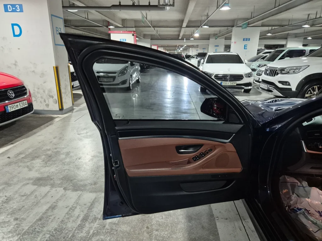 BMW 5 Series (F10) 520d M Aerodynamic