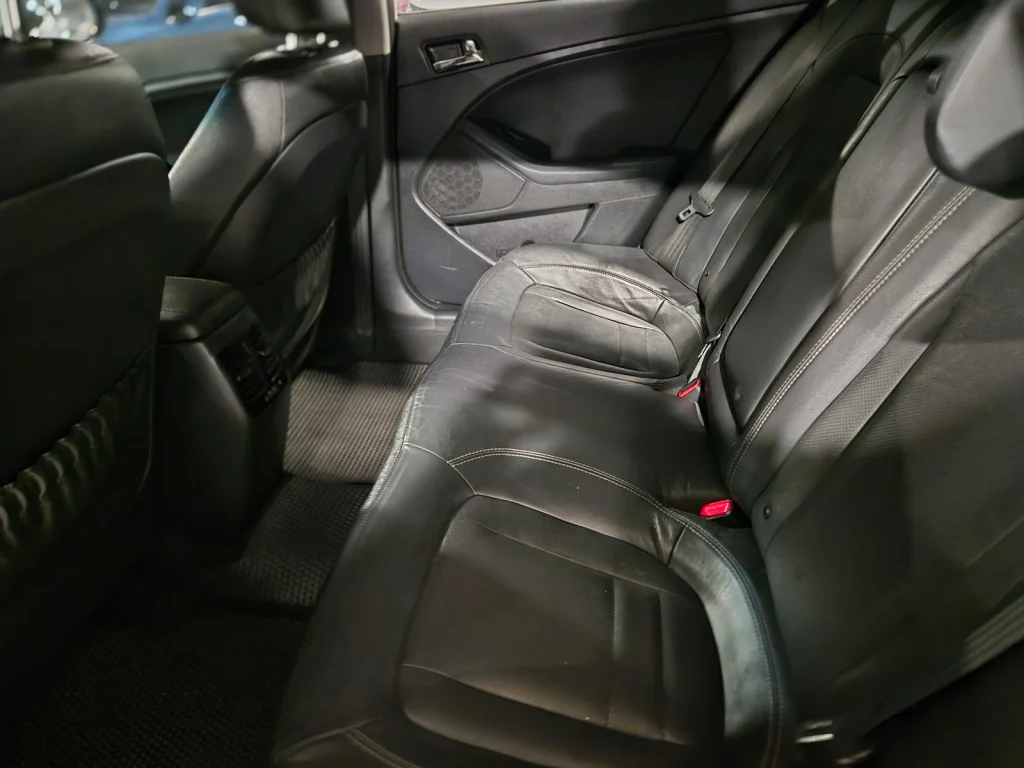 Kia K5 Hybrid Noblesse