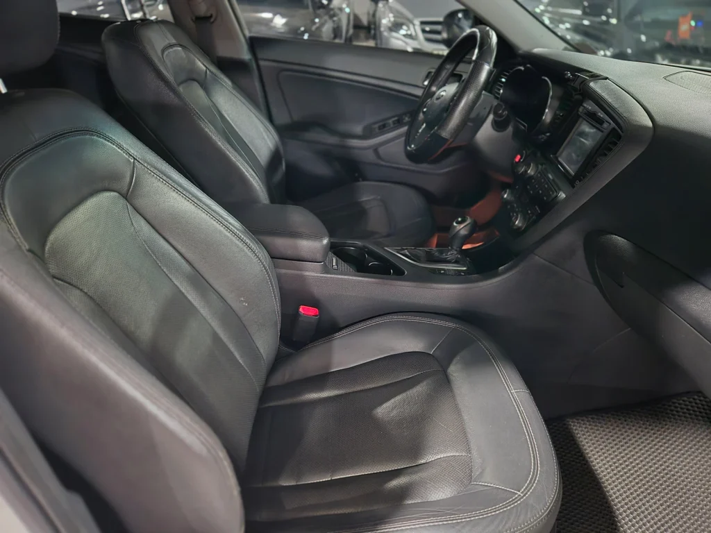 Kia K5 Hybrid Noblesse