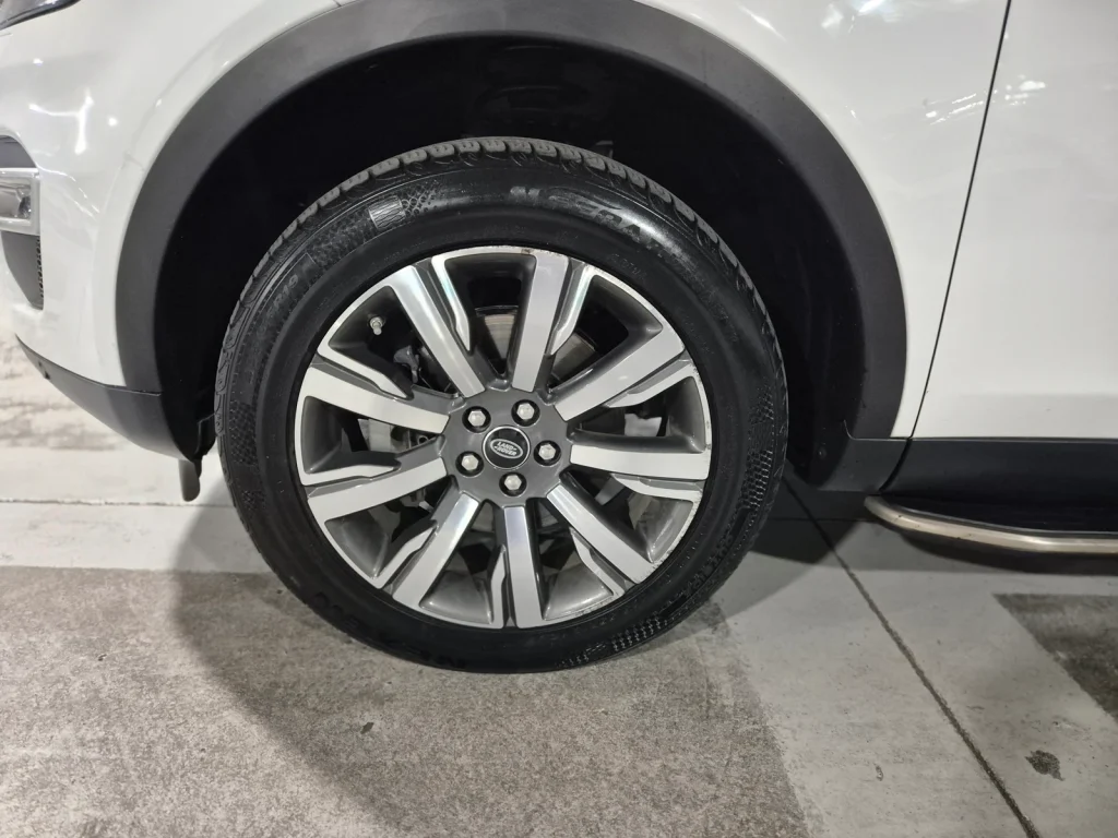 Land Rover Discovery Sport 2.0 TD4 HSE Luxury