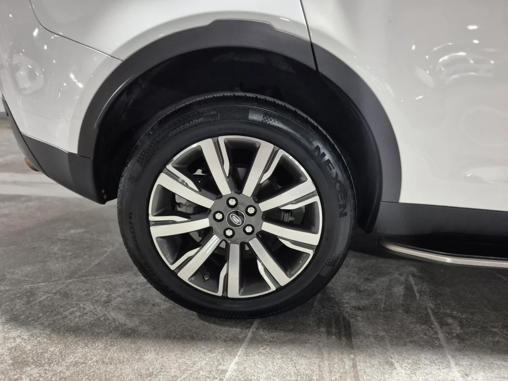 Land Rover Discovery Sport 2.0 TD4 HSE Luxury