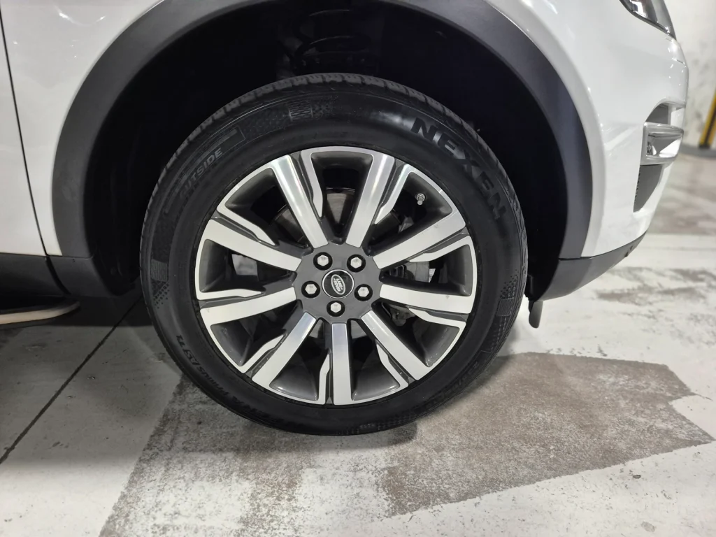 Land Rover Discovery Sport 2.0 TD4 HSE Luxury