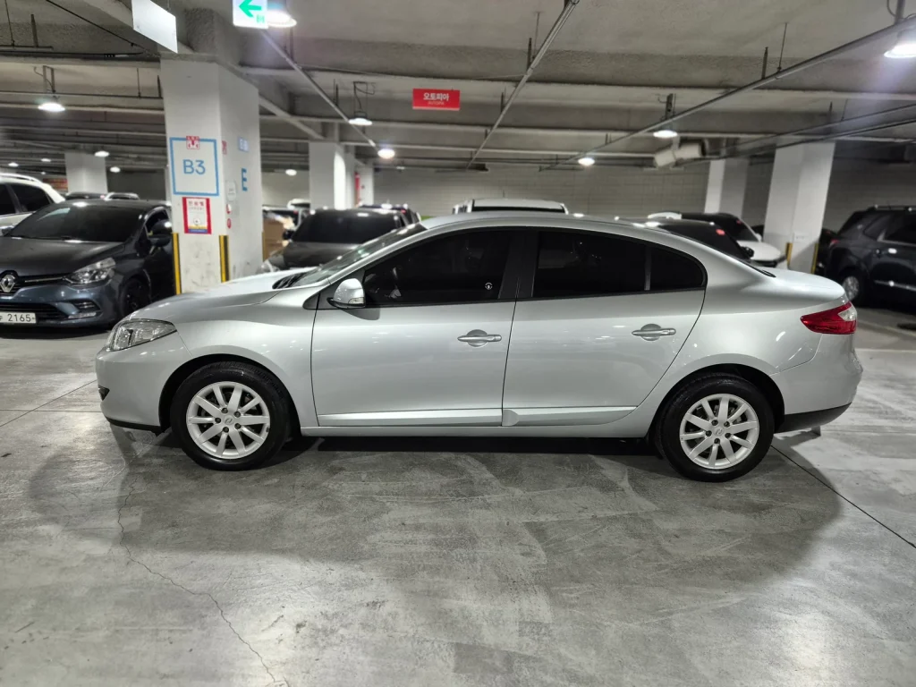 Renault-KoreaSamsung New SM3 LE