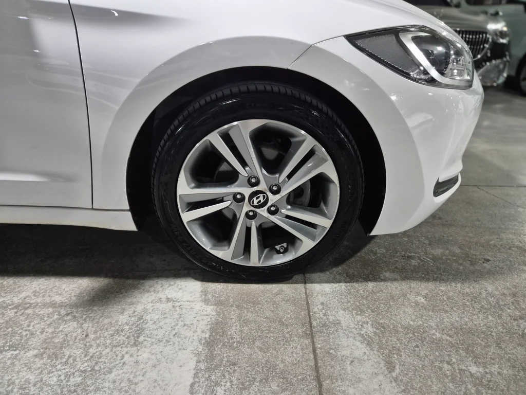 Hyundai Avante AD 1.6 GDI Value Plus