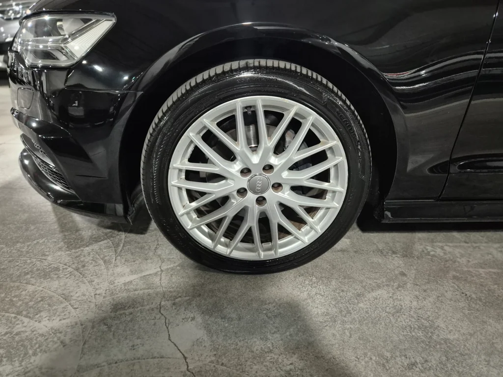 Audi New A6 35 TDI quattro Premium