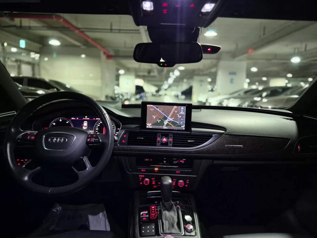 Audi New A6 35 TDI quattro Premium