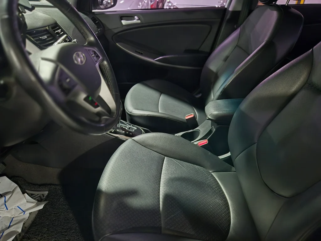Hyundai Accent (RB) 1.6 VGT Diesel Modern