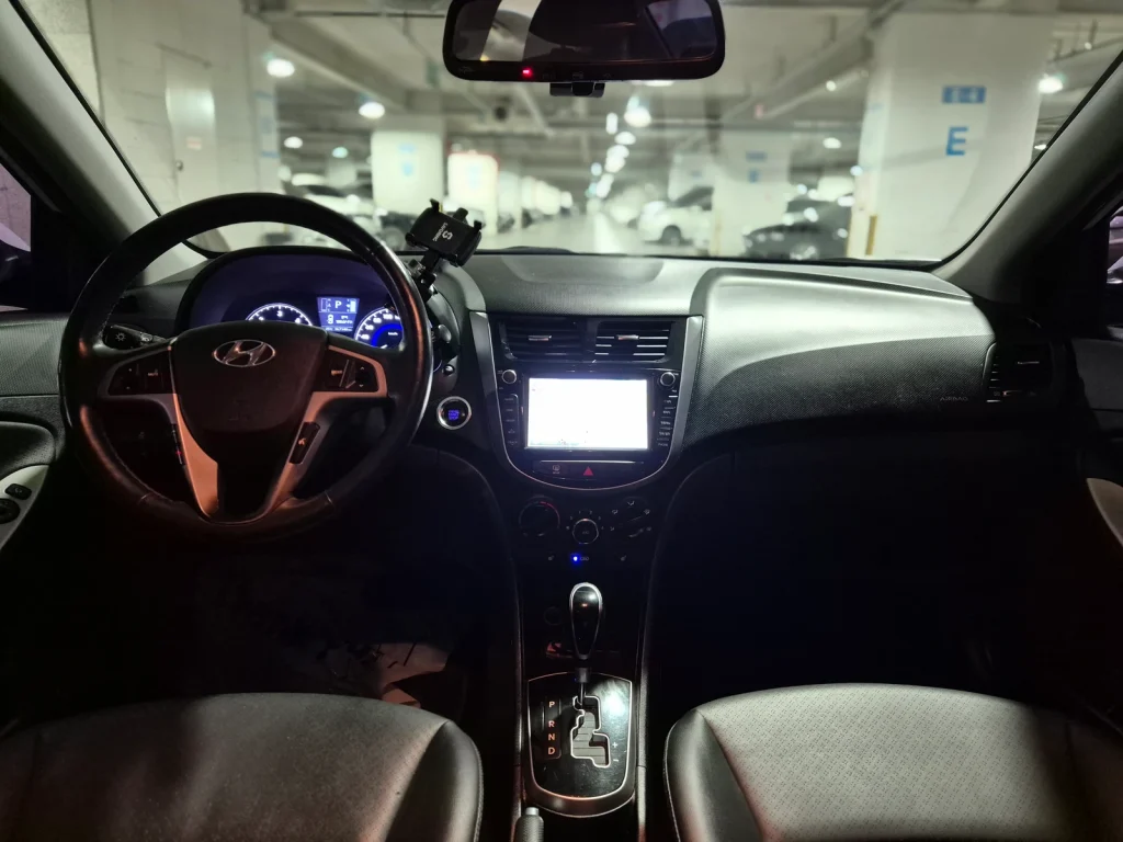 Hyundai Accent (RB) 1.6 VGT Diesel Modern