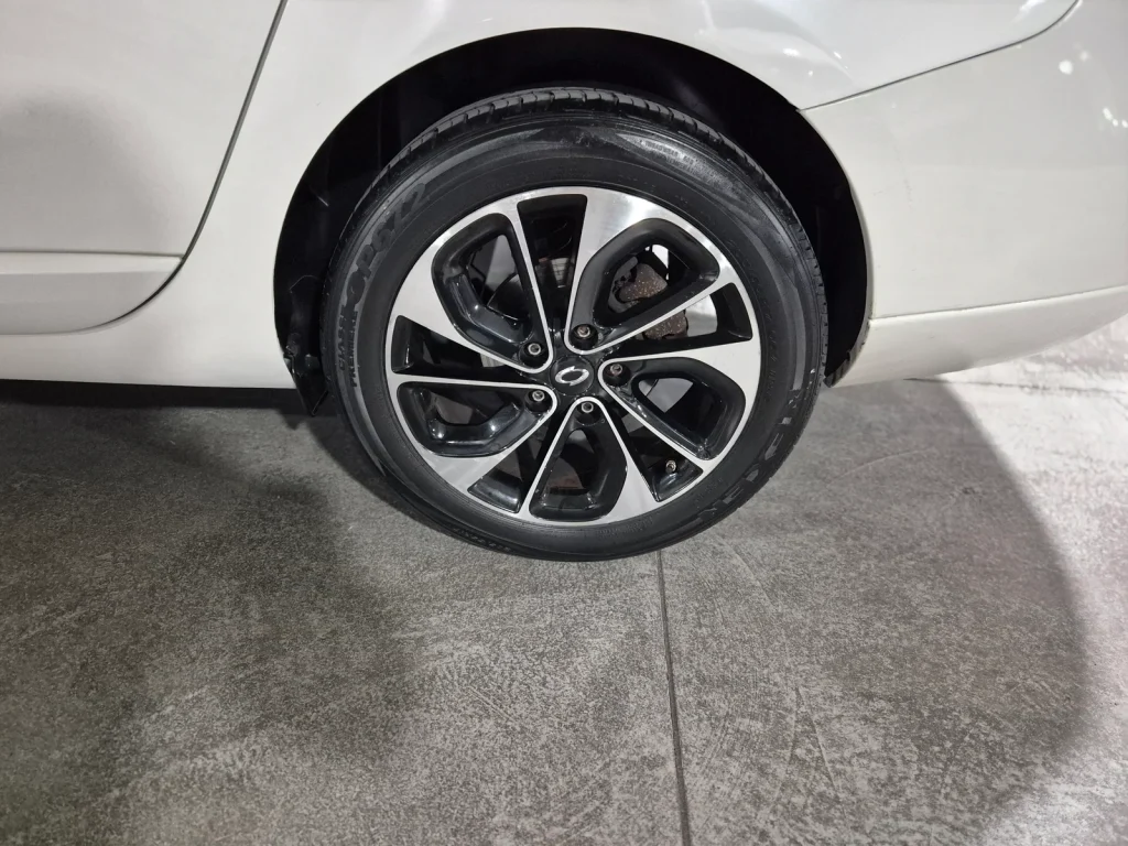 Renault-KoreaSamsung SM3 Neo RE