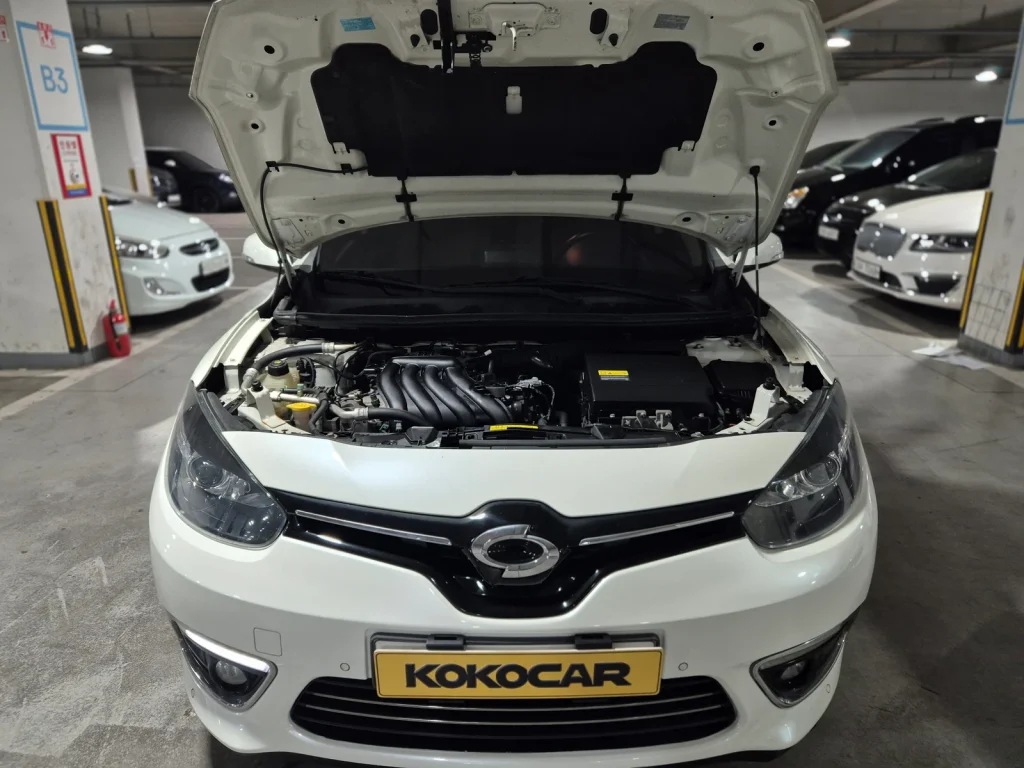 Renault-KoreaSamsung SM3 Neo RE