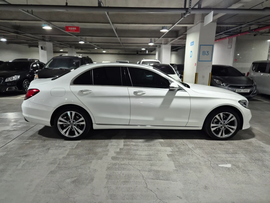 Benz C-Class (W205) C220 d 4MATIC