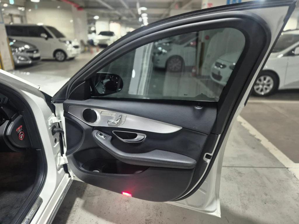 Benz C-Class (W205) C220 d 4MATIC