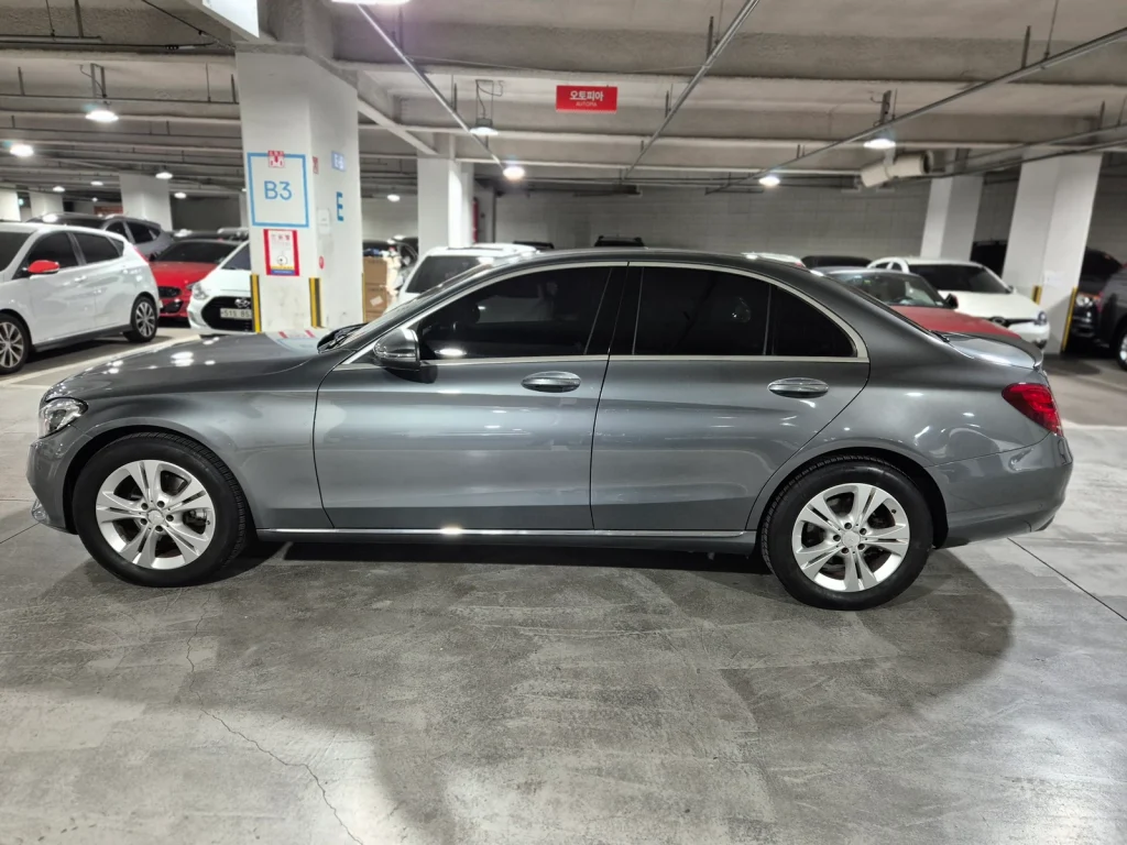 Benz C-Class W205 C220 d 4MATIC