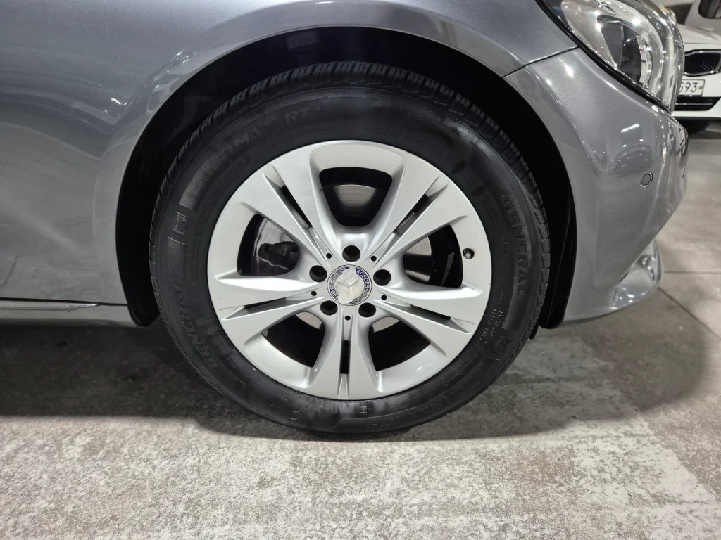 Benz C-Class W205 C220 d 4MATIC