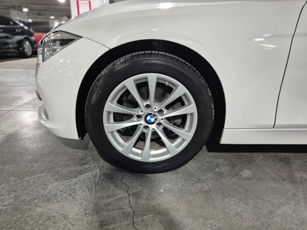 BMW 3 Series (F30) 320d