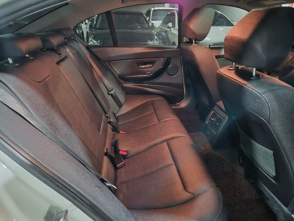 BMW 3 Series (F30) 320d
