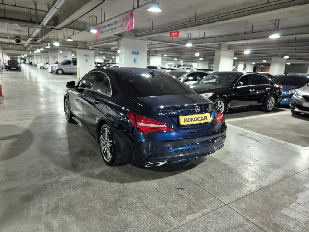 Benz CLA-Class (C117) CLA220 AMG Line