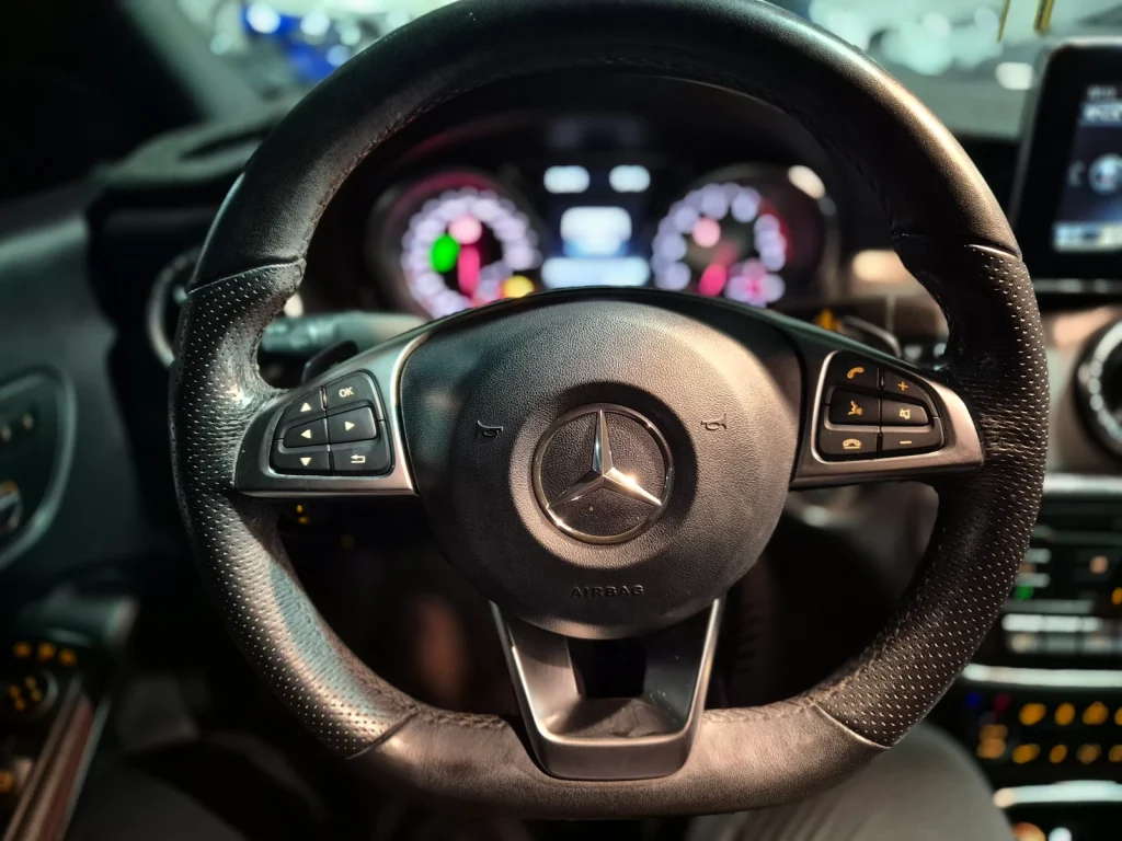 Benz CLA-Class (C117) CLA220 AMG Line