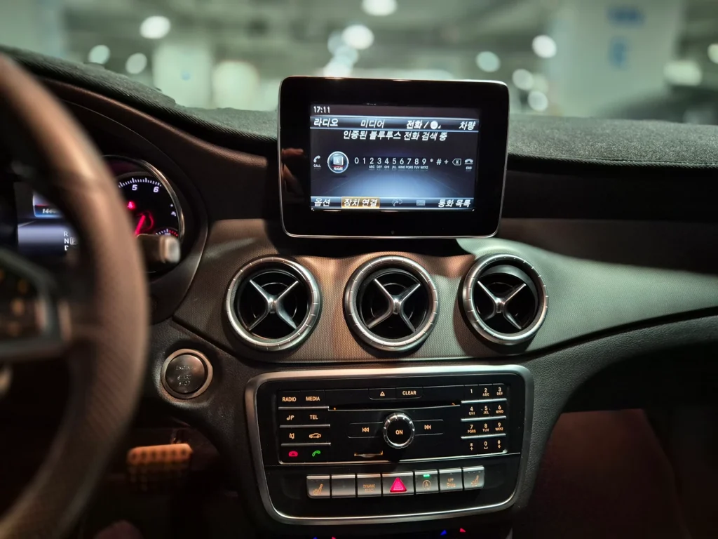 Benz CLA-Class (C117) CLA220 AMG Line