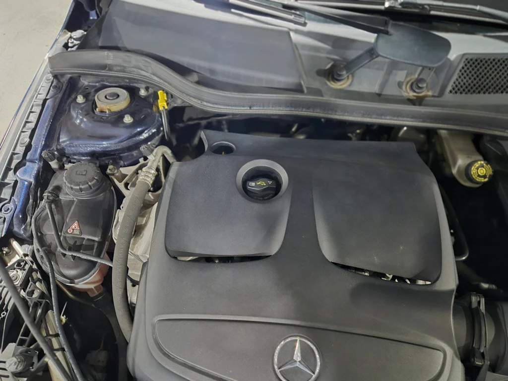 Benz CLA-Class (C117) CLA220 AMG Line