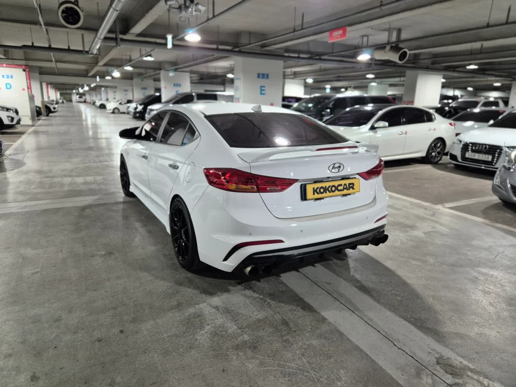 Hyundai Elantra (AD) 1.6 Turbo Sport