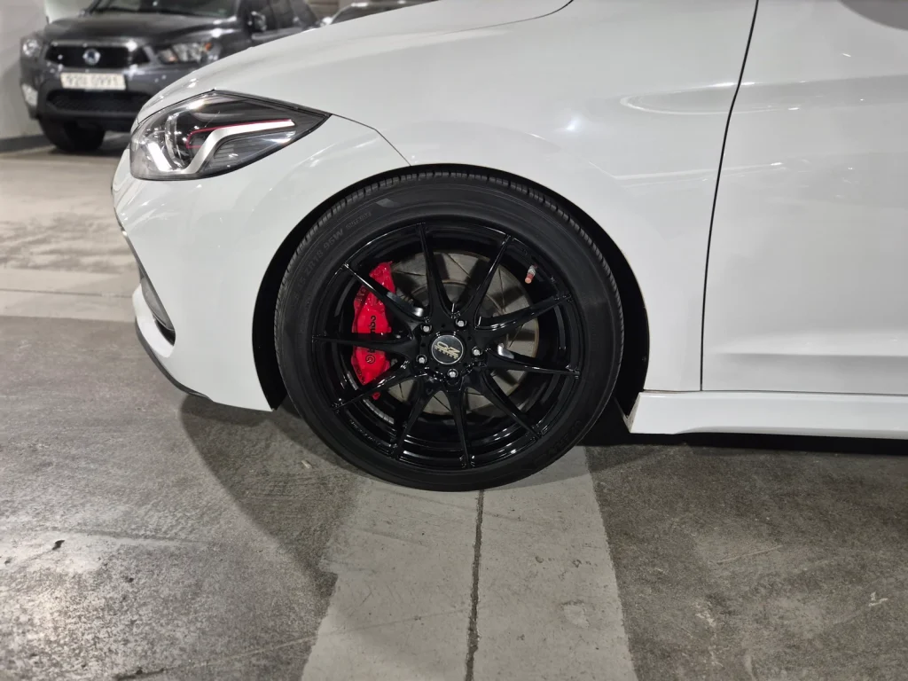 Hyundai Elantra (AD) 1.6 Turbo Sport