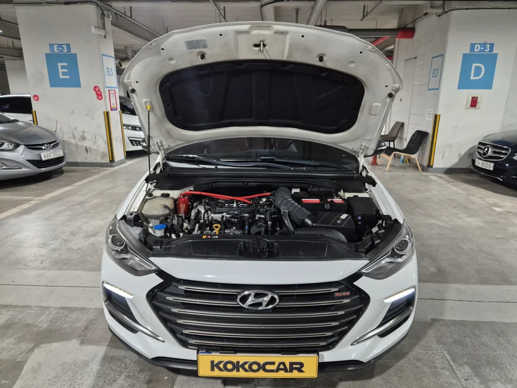 Hyundai Elantra (AD) 1.6 Turbo Sport