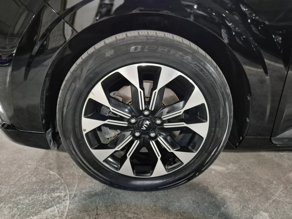 Kia Carnival (KA4) Gasoline 9-seater High Limousine