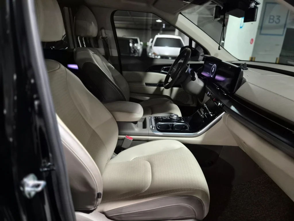 Kia Carnival (KA4) Gasoline 9-seater High Limousine