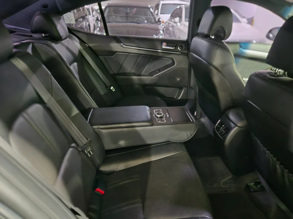 Kia The Prestige K7 3.0 GDI Noblesse