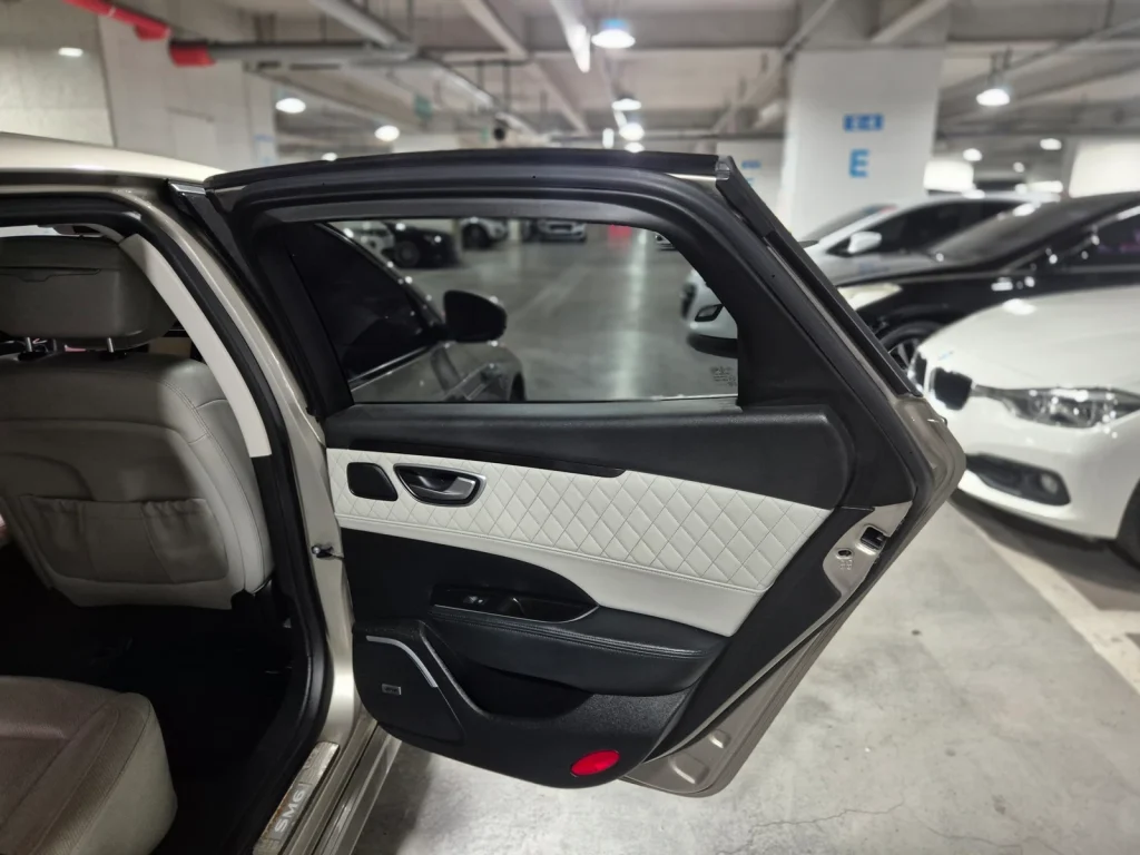Renault-KoreaSamsung SM6 2.0 GDe RE